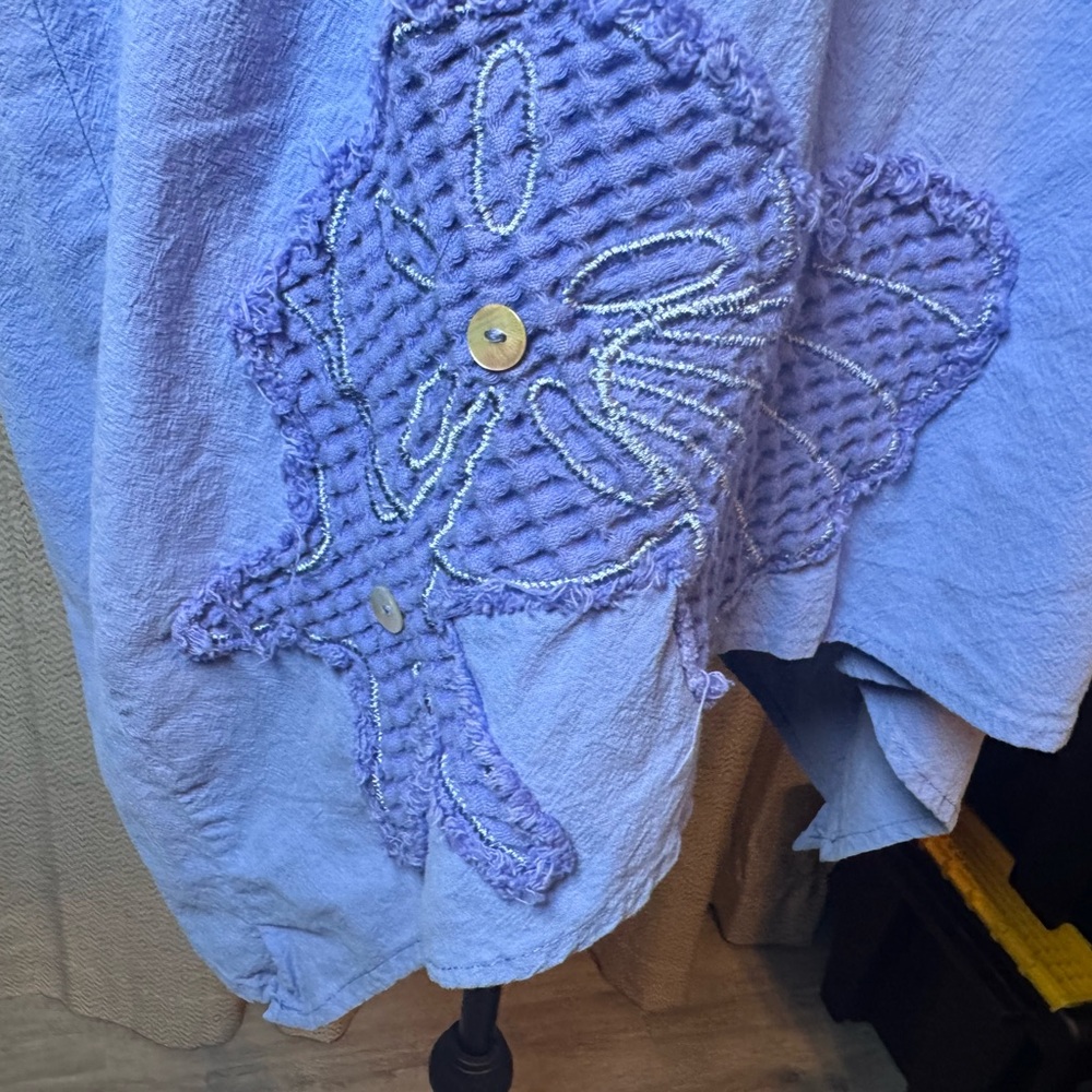 Blue Top with sea shells Anthony Resort wear - Picture 9 of 9